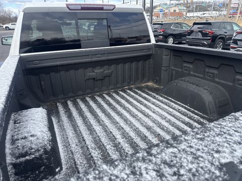 Used 2020 Chevrolet Silverado 1500 LT Trail Boss image 5