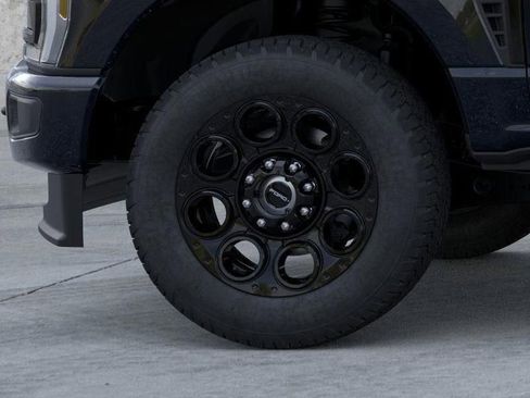 New 2026 Ford F250 XLT w/ XLT Premium Package AWD/4WD image 19