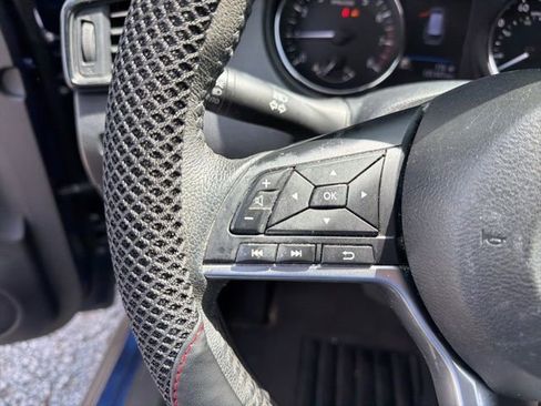 Used 2019 Nissan Rogue SV AWD/4WD image 23