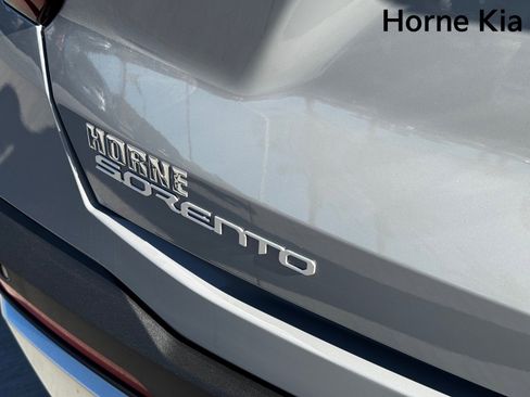 New 2026 Kia Sorento SX image 9