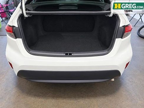 Used 2020 Toyota Corolla LE FWD image 15