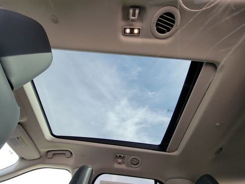 New 2026 Ford Explorer Active image 10