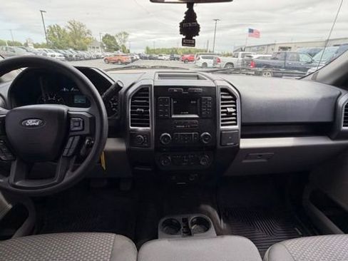 Used 2016 Ford F150 XLT AWD/4WD image 11