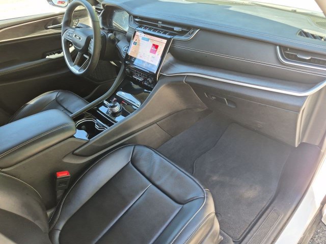 Used 2023 Jeep Grand Cherokee L Limited w/ Luxury Tech Group II AWD/4WD image 27