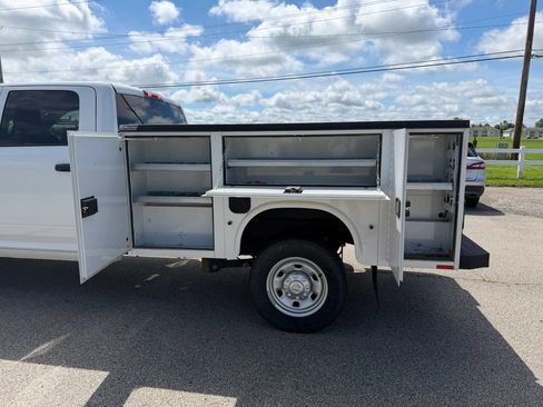 Used 2024 RAM 2500 Tradesman AWD/4WD image 3