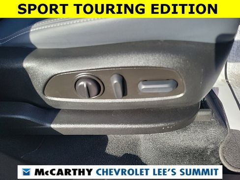 Used 2023 Buick Enclave Essence w/ Experience Buick Package image 19