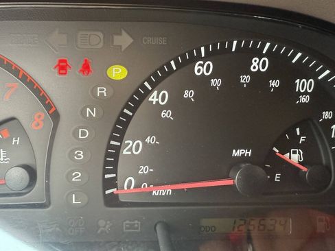 Used 2004 Toyota Camry LE FWD image 18