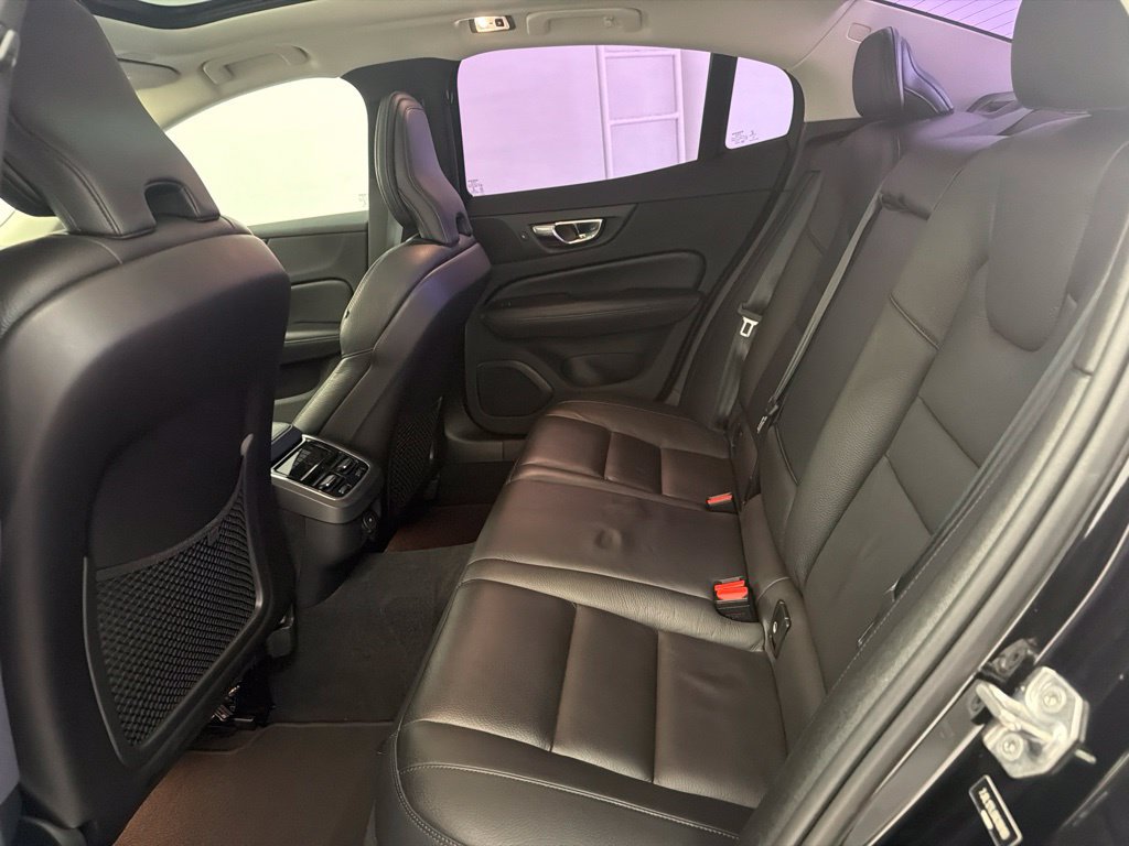 Used 2022 Volvo S60 B5 Inscription AWD/4WD image 21