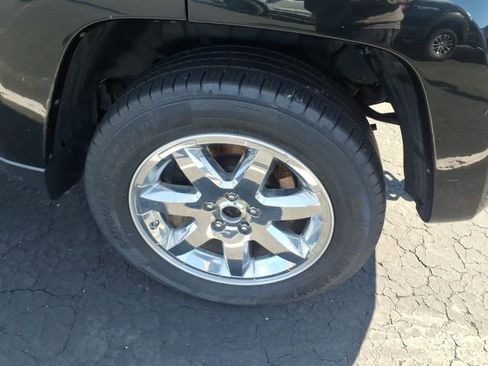 Used 2012 Jeep Liberty Sport image 8