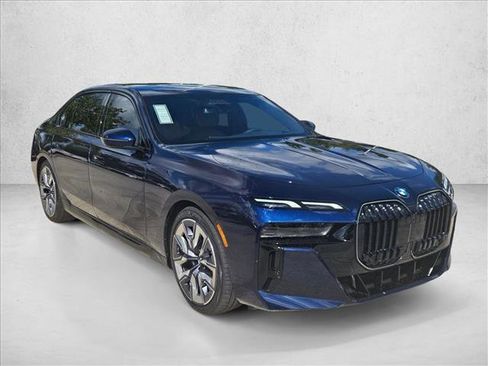 New 2026 BMW 740i xDrive image 3