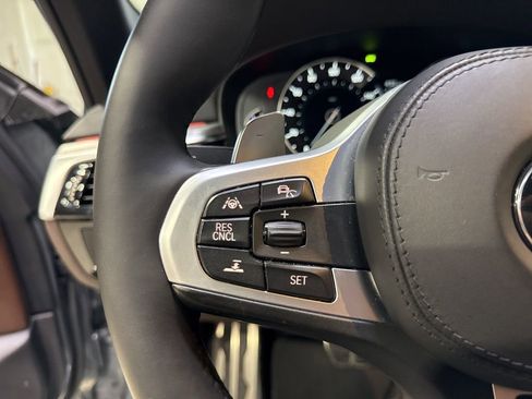 Used 2018 BMW M550i xDrive AWD/4WD image 15