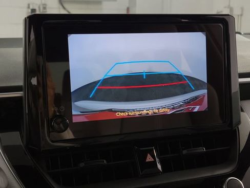 Used 2024 Toyota Corolla SE FWD image 18