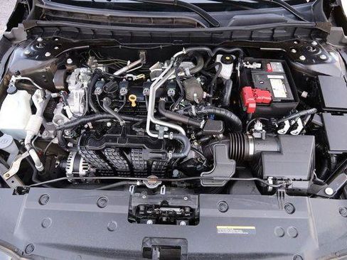 Used 2025 Nissan Altima 2.5 SV FWD image 26