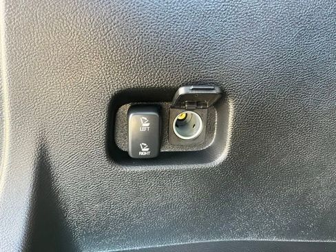 Certified 2024 Ford Edge SEL w/ Convenience Package image 9