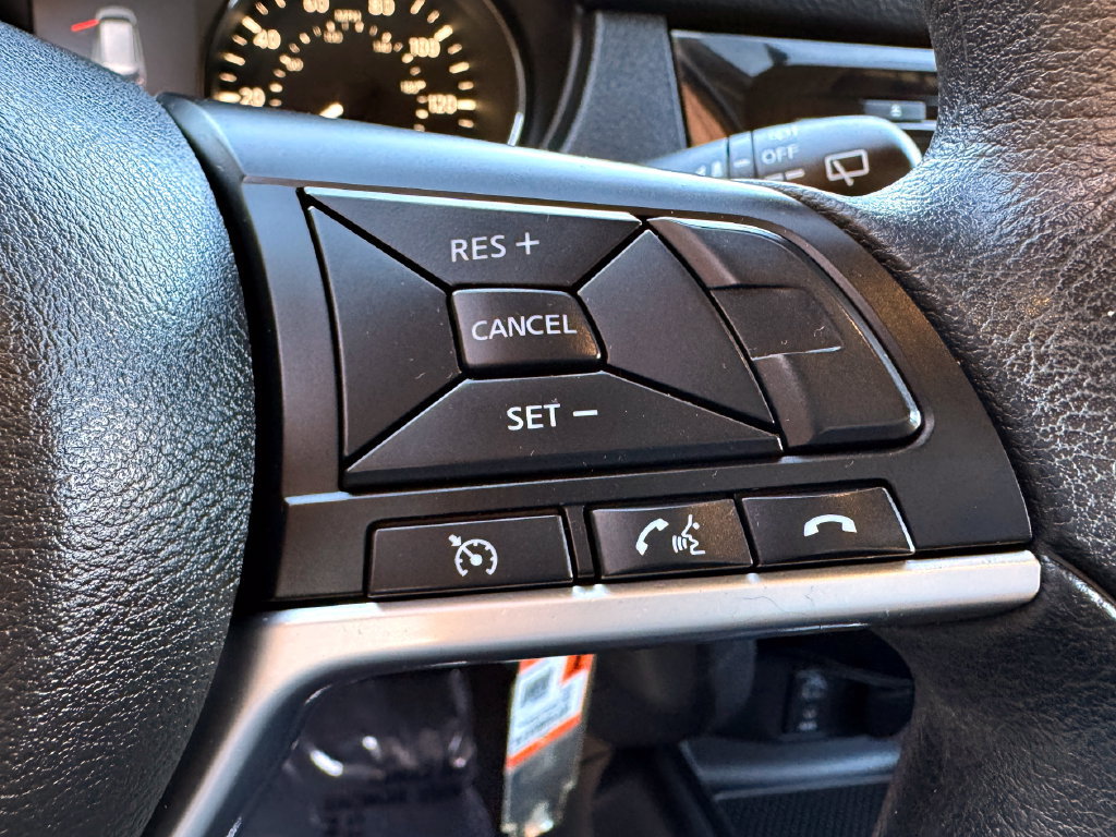Used 2017 Nissan Rogue S AWD/4WD image 27