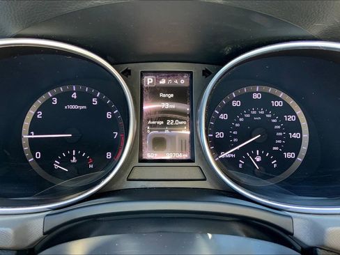 Used 2017 Hyundai Santa Fe Sport image 21