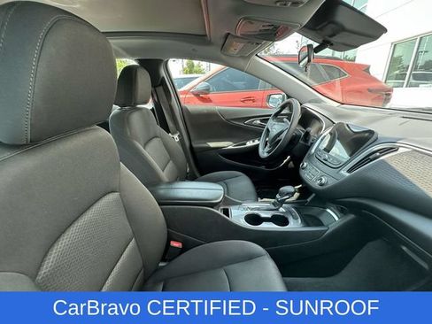 Used 2023 Chevrolet Malibu LT FWD image 2