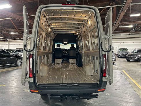 New 2026 Mercedes-Benz Sprinter 2500 image 16