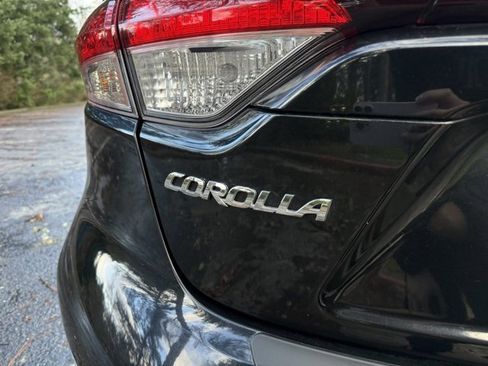 Used 2020 Toyota Corolla SE image 29