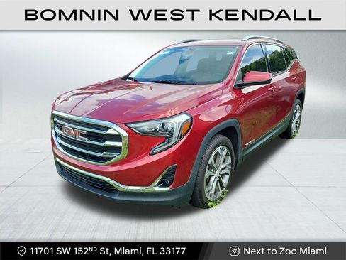 Used 2019 GMC Terrain SLT w/ Preferred Package image 2