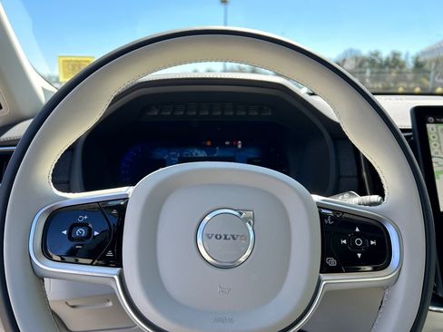 New 2026 Volvo XC90 T8 Ultra w/ Protection Package Premier AWD/4WD image 12
