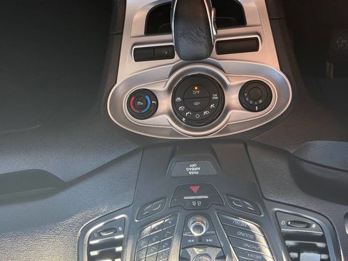 Used 2016 Ford Fiesta SE w/ SE Black Package image 18