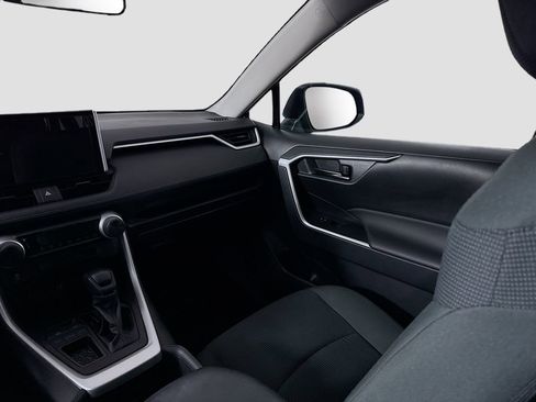 Certified 2023 Toyota RAV4 LE FWD image 16