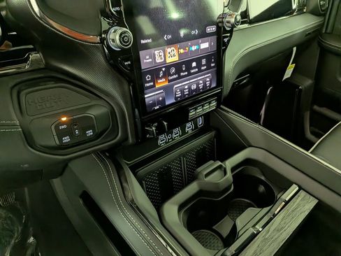 New 2026 RAM 3500 Limited AWD/4WD image 25