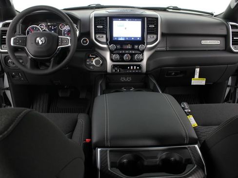 New 2026 RAM 1500 Big Horn AWD/4WD image 9