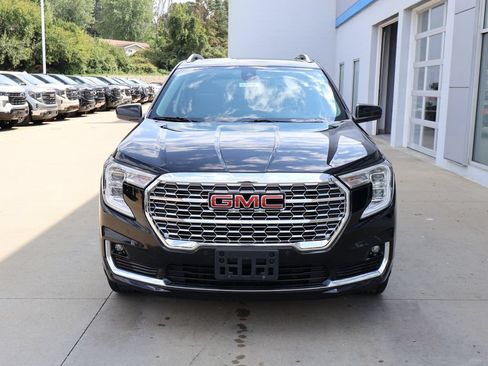 Used 2022 GMC Terrain Denali w/ LPO, Floor Liner Package AWD/4WD image 5