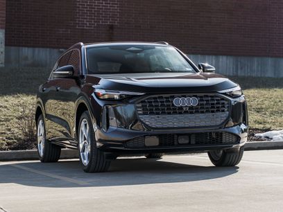 Used 2025 Audi Q5 Premium Plus w/ Premium Plus