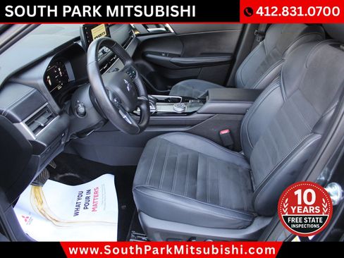 Used 2025 Mitsubishi Outlander SE AWD/4WD image 12