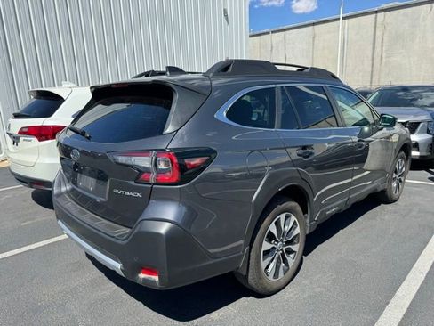 Used 2025 Subaru Outback Limited AWD/4WD image 3