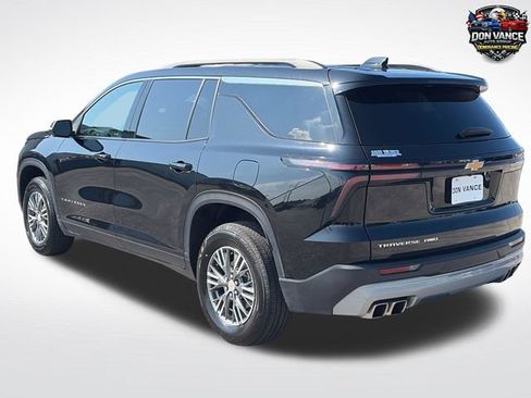 Used 2024 Chevrolet Traverse LT AWD/4WD image 3