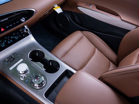 New 2026 Genesis GV70 2.5T Advanced image 26