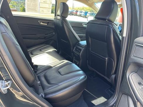 Certified 2022 Ford Edge Titanium w/ Equipment Group 301A image 19