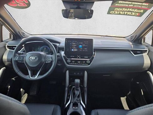 Used 2025 Toyota Corolla Cross AWD Hybrid w/ Convenience Package image 18