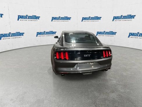 Used 2017 Ford Mustang GT RWD image 8