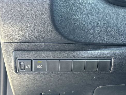 Used 2025 Toyota Corolla LE FWD image 25