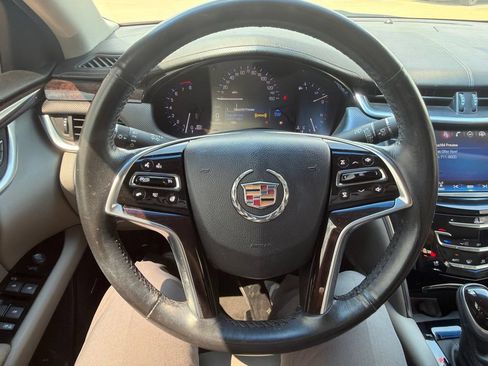 Used 2013 Cadillac XTS Luxury FWD image 16