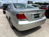 Used 2005 Toyota Camry LE image 3