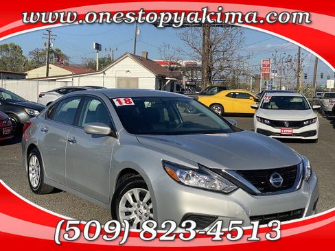 Used 2018 Nissan Altima 2.5 S w/ S Convenience Package image 1