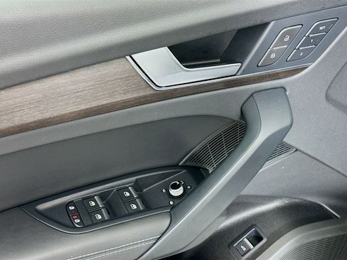 Used 2024 Audi Q5 2.0T Premium Plus image 15