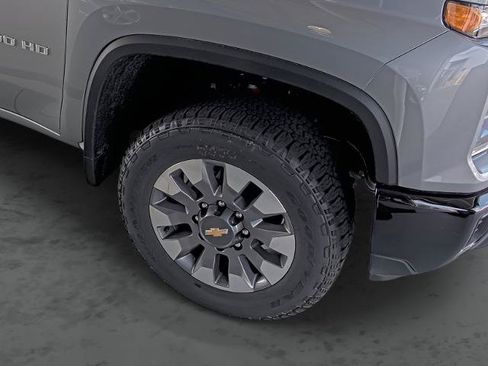 New 2026 Chevrolet Silverado 2500 Custom w/ Custom Value Package AWD/4WD image 16