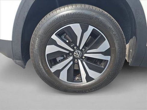 Used 2024 Volkswagen Atlas SE FWD image 27