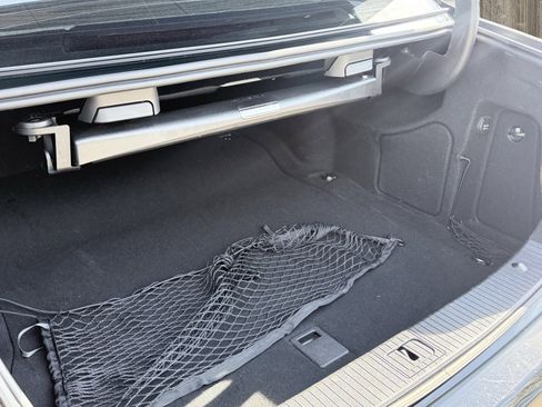 Used 2014 Mercedes-Benz E 350 Sedan image 67