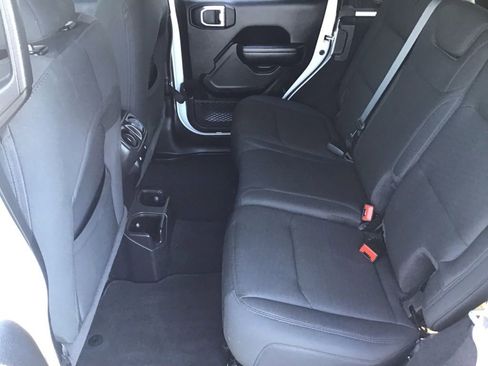 Used 2021 Jeep Wrangler Unlimited Sport AWD/4WD image 13