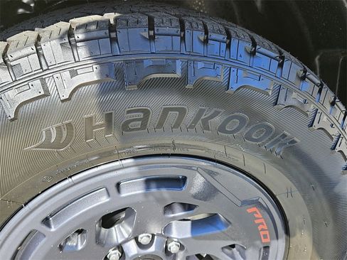 New 2026 Nissan Frontier Pro-X w/ Pro-X Convenience Package image 15