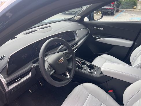 Used 2025 Cadillac XT4 Sport image 55