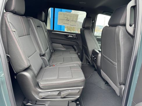 New 2026 Chevrolet Suburban RST image 50